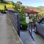 La Casina De Santulaya Chalet Adrales