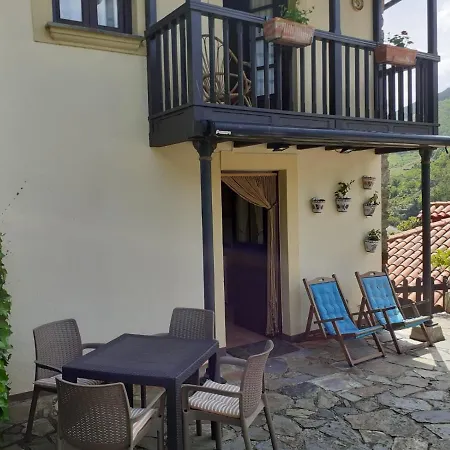 شاليه La Casina De Santulaya Adrales