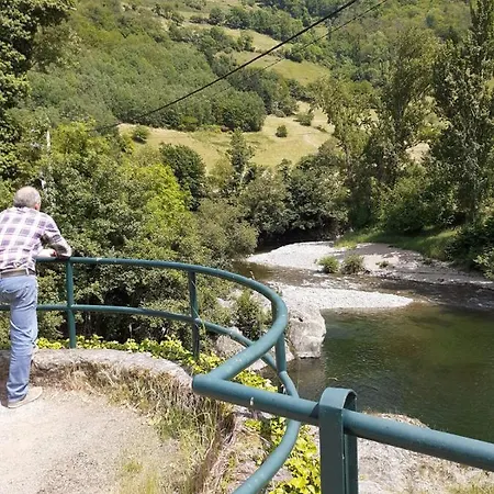 La Casina De Santulaya شاليه