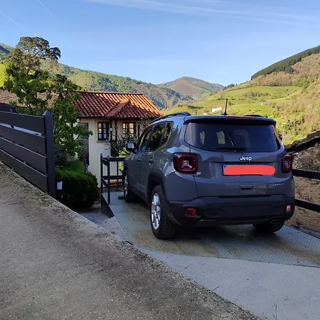 La Casina De Santulaya